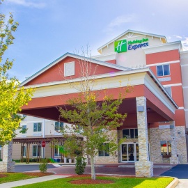 Holiday Inn Express & Suites Melbourne- Palm Bay FL